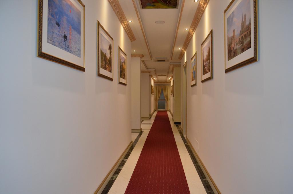 Hotel Mustang Vasqarr Zewnętrze zdjęcie