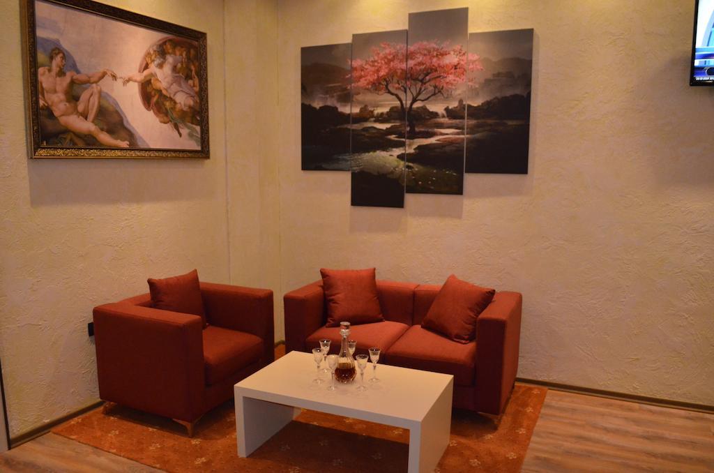 Hotel Mustang Vasqarr Zewnętrze zdjęcie