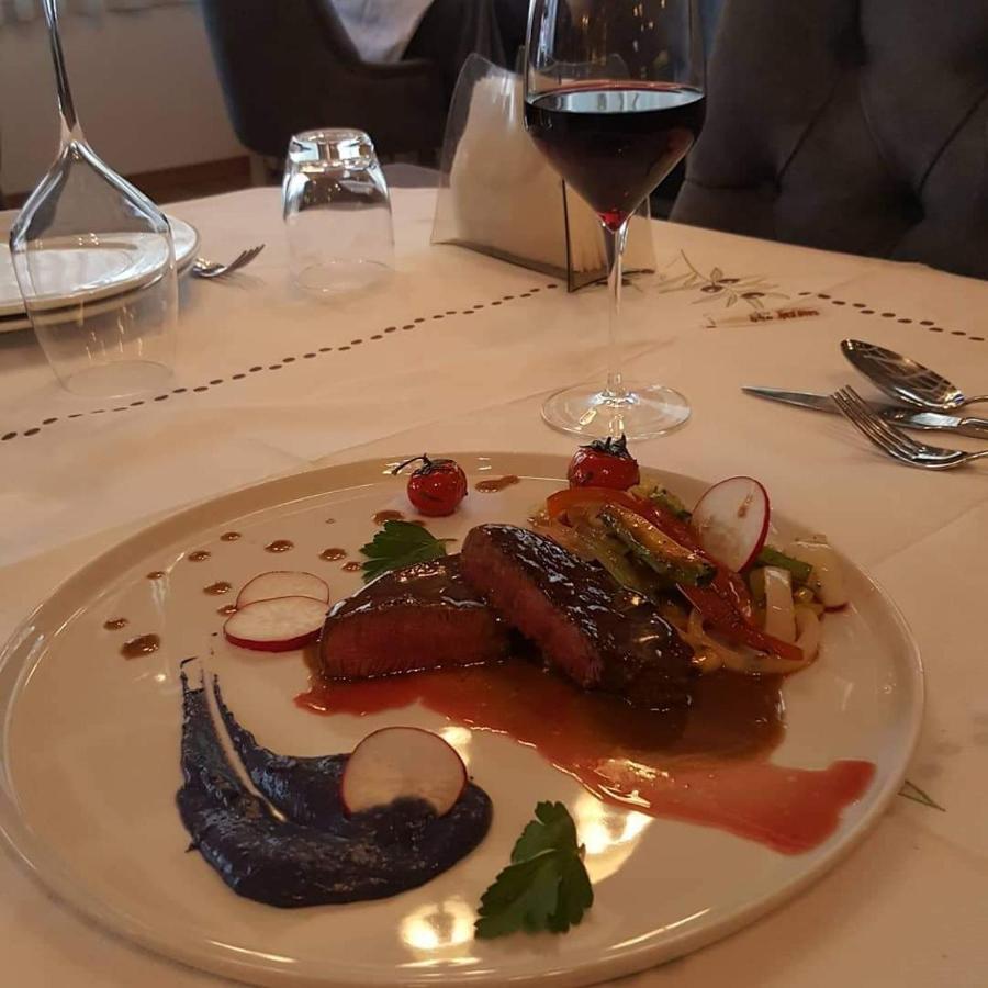 Hotel Mustang Vasqarr Zewnętrze zdjęcie