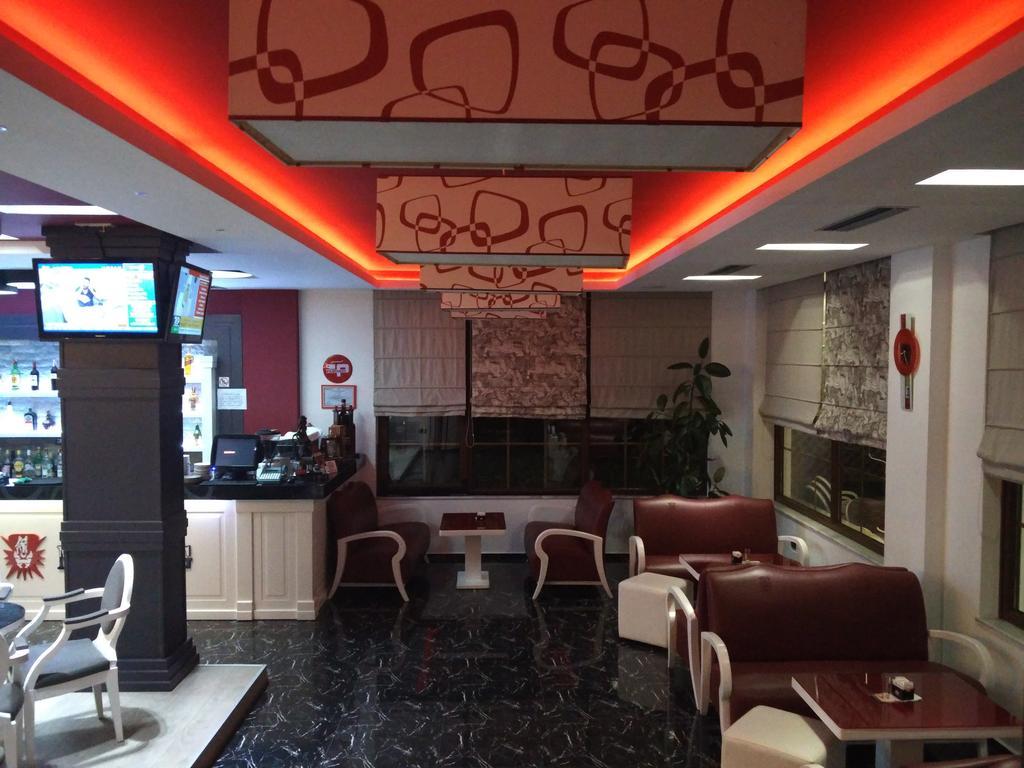 Hotel Mustang Vasqarr Zewnętrze zdjęcie