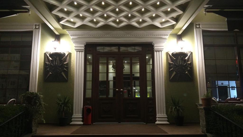 Hotel Mustang Vasqarr Zewnętrze zdjęcie