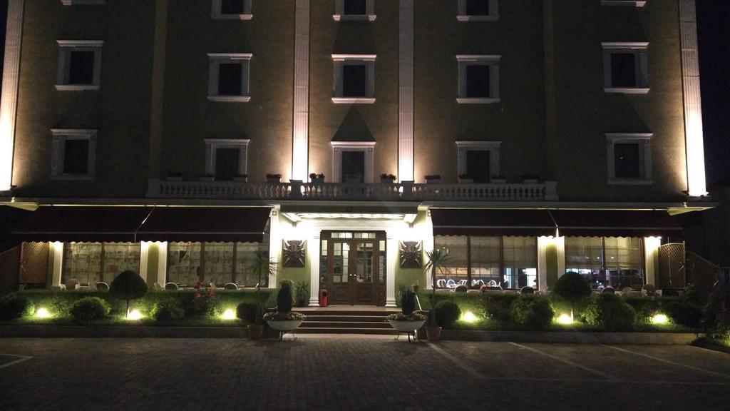Hotel Mustang Vasqarr Zewnętrze zdjęcie