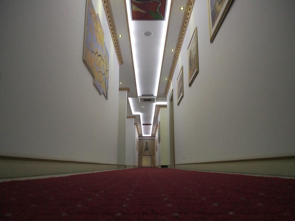 Hotel Mustang Vasqarr Zewnętrze zdjęcie