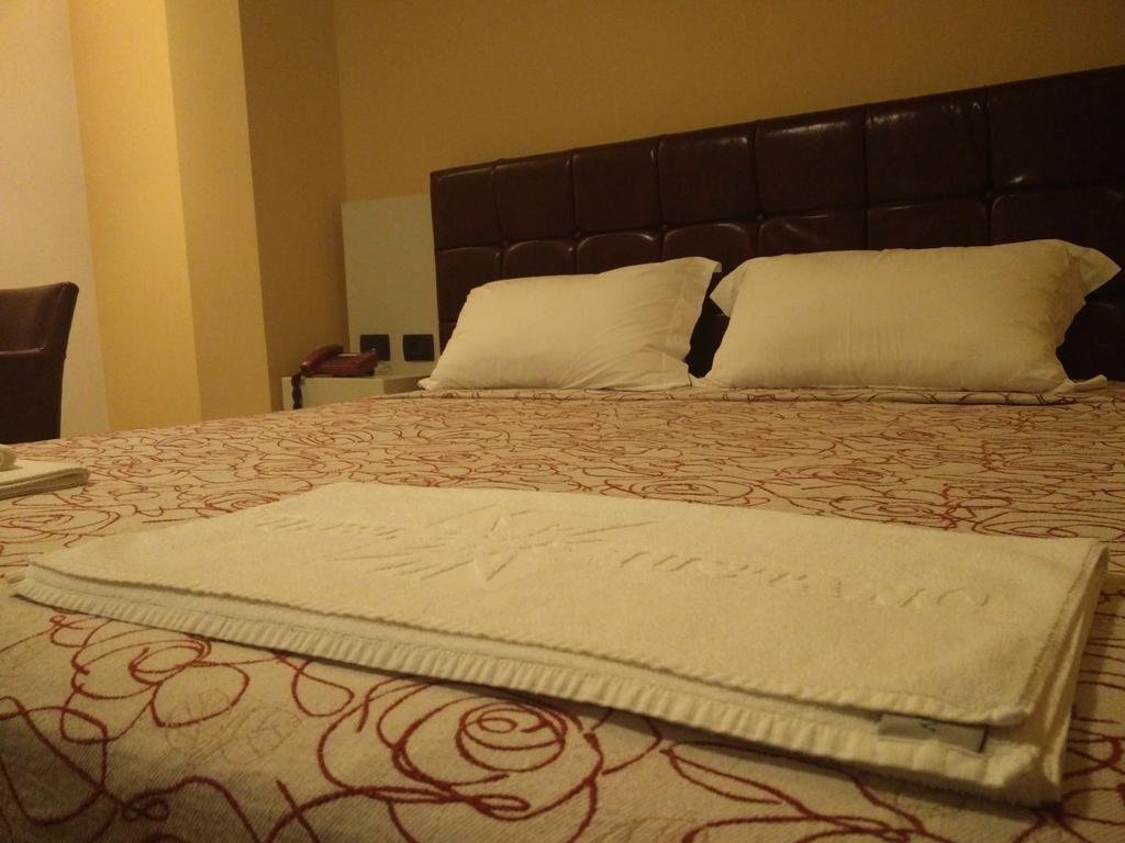 Hotel Mustang Vasqarr Zewnętrze zdjęcie