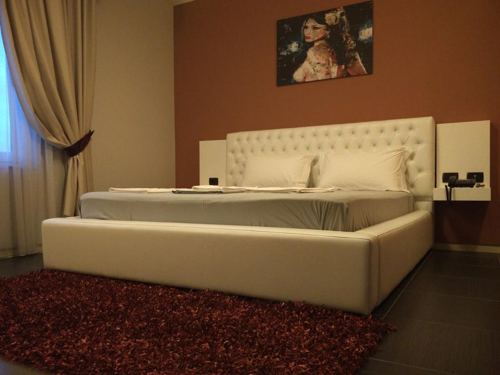 Hotel Mustang Vasqarr Zewnętrze zdjęcie