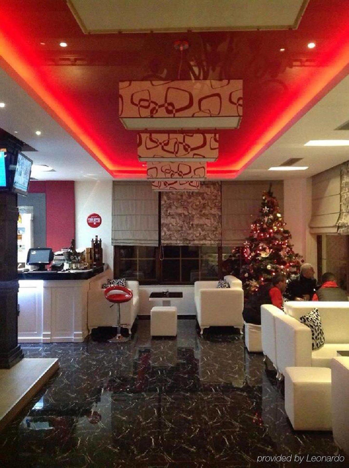Hotel Mustang Vasqarr Zewnętrze zdjęcie